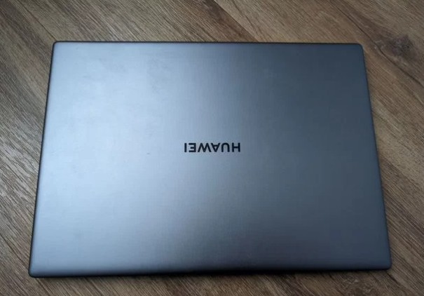 продать ноутбук Huawei